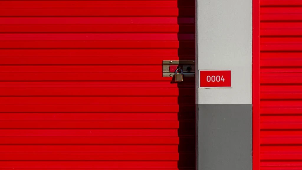Self-storage facility decorative CMU exterior